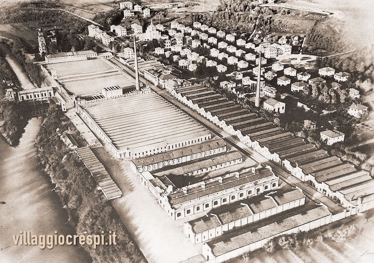 Fotografia aerea della fabbrica di Crespi d'Adda